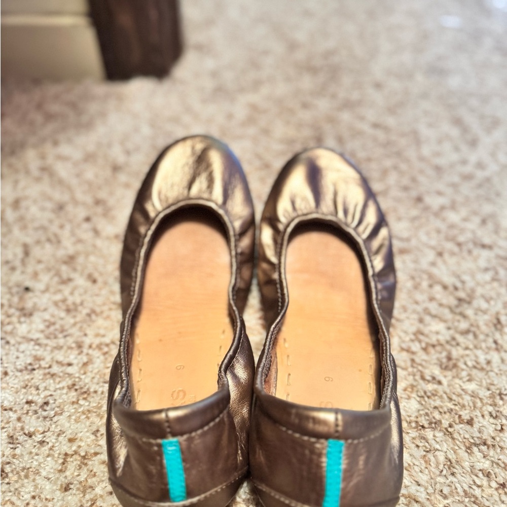 Gold Tieks